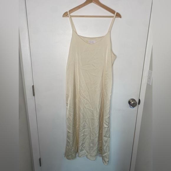 OAK + FORT Dresses & Skirts - Oak + Fort Cream Slip Dress, Size L